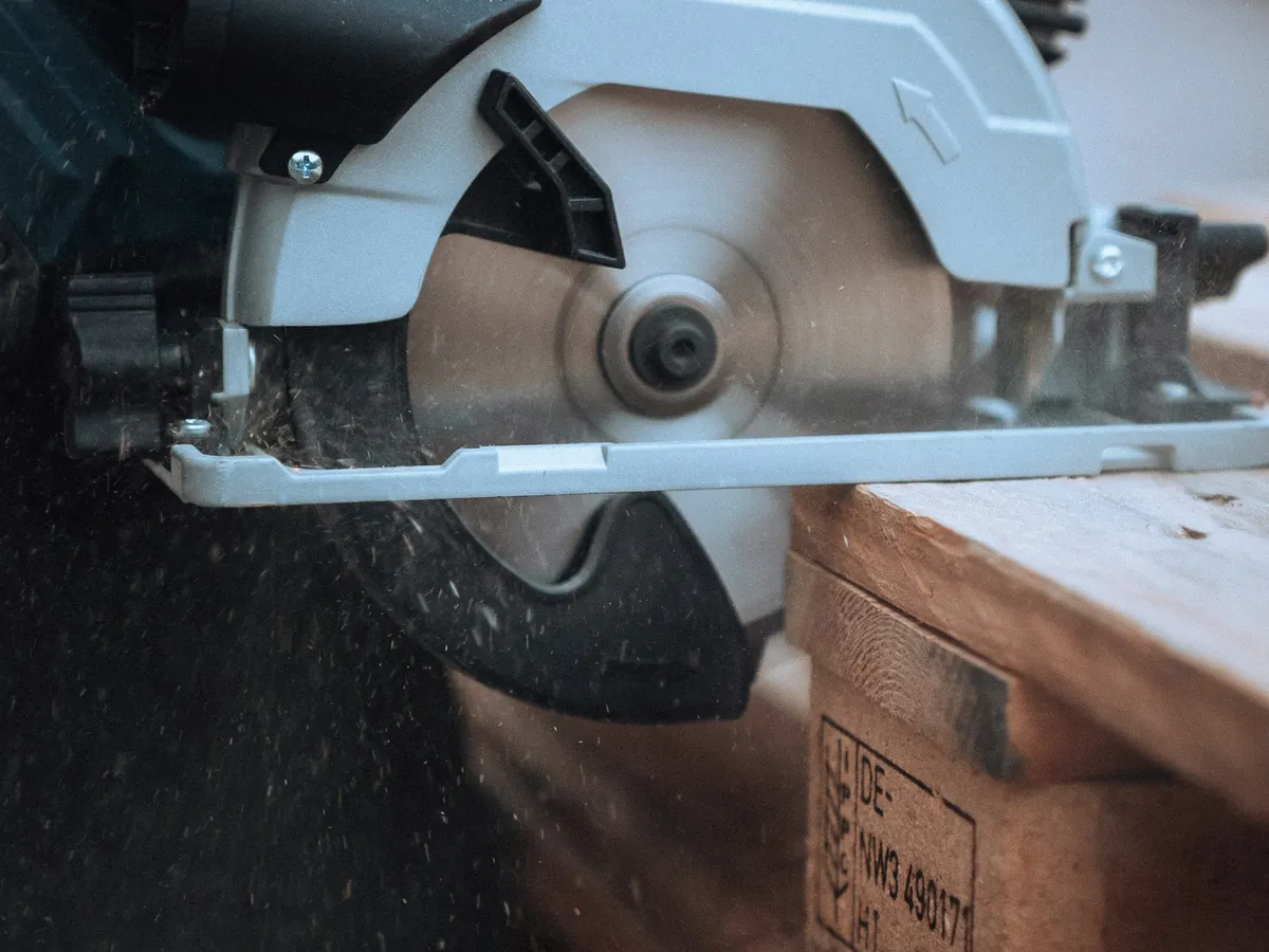 7-1/4 in. Circular Saw